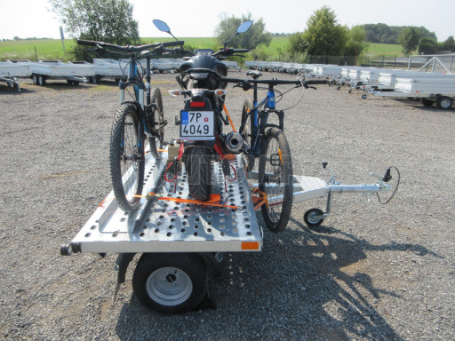 Přívěsný vozík pro přepravu motocyklů a jízdních kol MKB 750kg 1,07x2,31