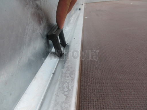 Celosvařený přepravník stavebních strojů BT 3,5T 2,99x1,54/0,25 rampa č.16