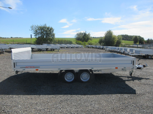 AD 2,7T 4,50x2,09 hydraulicky sklopný valník s rampou