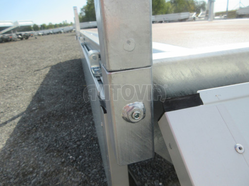 Přívěsný vozík v provedení valník VER 2,7T 5,03x2,06/0,30 č.18