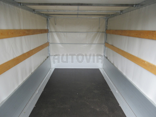 Dvounápravový přívěs s plachtou ZV 22 750kg N2 2,55x1,50/1,35