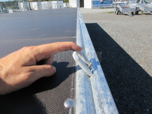 Tandemový přívěs DN 3,5T B2 6,13x2,20 plato