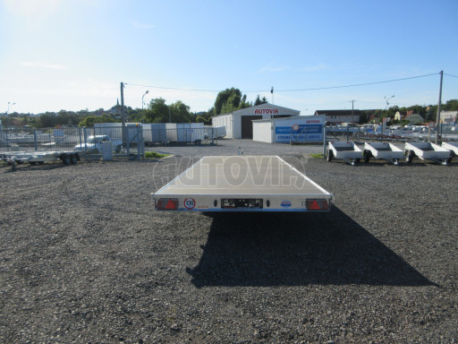 Nákladní přívěs DN 2,7T B2 6,10x2,20 plato