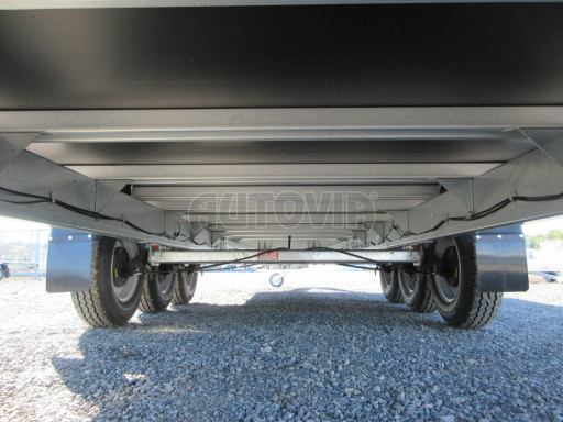 Třínápravový nákladní přívěs DN 3,5T B3 6,13x2,20/0,35 1350