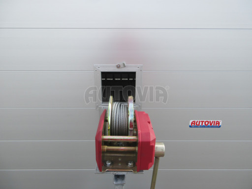 Přepravník hospodářských zvířat VER 2,7T 3,50x1,75/1,90 přepážka, naviják č.11