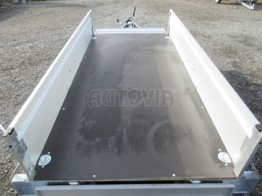 Jednoosý brzděný celoplechový nákladní přívěs PN 26 1,3T B1 POČ 2,65x1,24/0,40