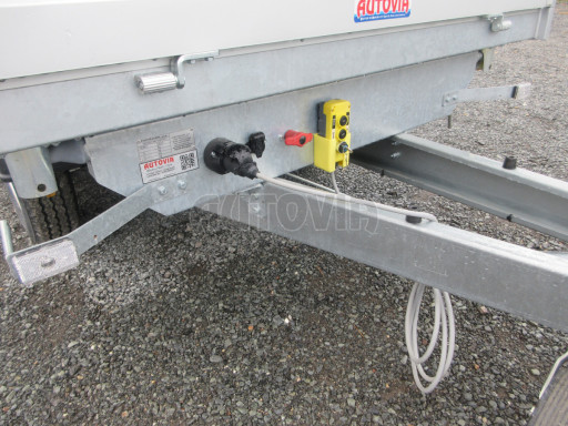 Třístranný sklápěcí přívěs VER 3SKS 2,7T 2,65x1,55/0,30 v elektrice č.12