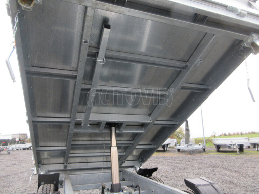 Třístranný sklápěcí přívěs VER 3SKS 2,7T 2,65x1,55/0,30 v elektrice č.21