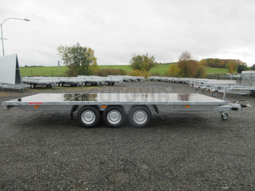 Třínápravový nákladní přívěs DN 3,5T B3 6,13x2,20/plato1350