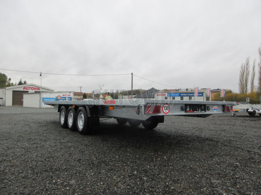 Třínápravový nákladní přívěs DN 3,5T B3 6,13x2,20/plato1350