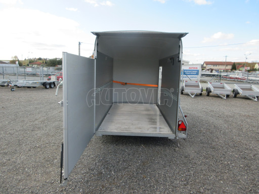 Bazarový skříňový přívěs DB 2,6T 3,76x1,65/2,01 č.22