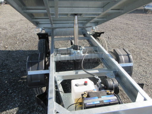 Třístranný sklápěč VER 3SKS 2,7T 2,65x1,55/0,60 nástavba v elektrice č.20