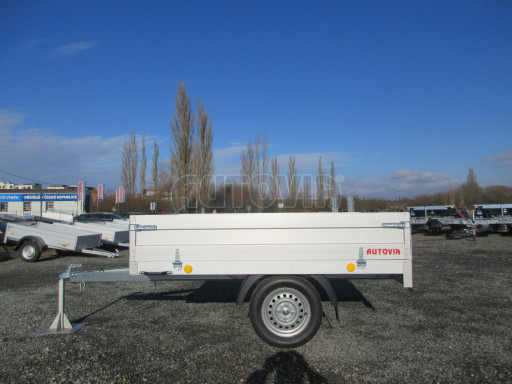 Sklápěcí přívěs se sklopnými bočnicemi TTS 13