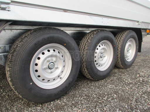 Třínápravový nákladní přívěs DN 3,5T B3 5,05x2,47/0,35 3x1800 č.24