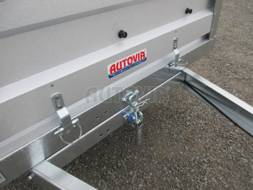 Sklopný nebrzděný přívěs AVM 2,02x1,23/0,35 děrovaná nástavba č.10