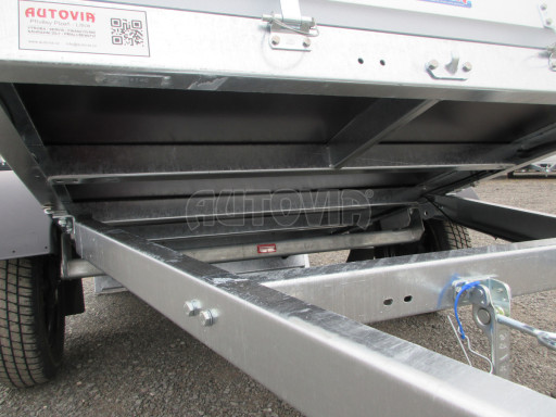 Sklopný nebrzděný přívěs AVM 2,02x1,23/0,35 děrovaná nástavba č.24