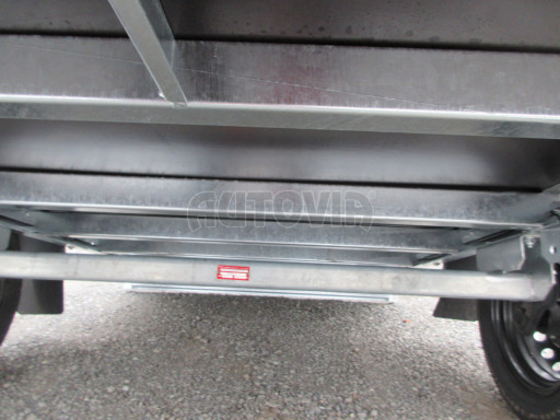 Sklopný nebrzděný přívěs AVM 2,02x1,23/0,35 děrovaná nástavba č.25