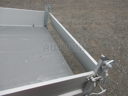 Bazarový třístranný sklápěč VER 3SKS 2,7T 2,65x1,55/0,30 ruč č.12