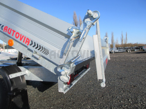 Sklápěcí přívěs VER SK 2,7T 3,05x1,55/0,30 v elektrice č.10