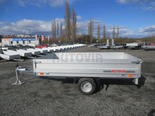 Nebrzděný přívěs s koly pod ložnou plochou ZV 22 750kg N1 2,55x1,55/0,35 zesílená náprava, 10