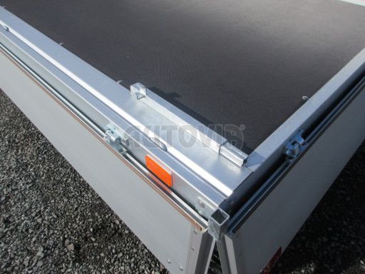 Nebrzděný přívěs s koly pod ložnou plochou ZV 22 750kg N1 2,55x1,55/0,35 zesílená náprava, 10