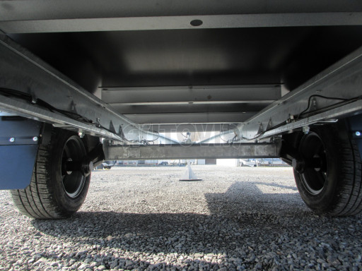Nebrzděný přívěs s koly pod ložnou plochou ZV 22 750kg N1 2,55x1,55/0,35 zesílená náprava, 10