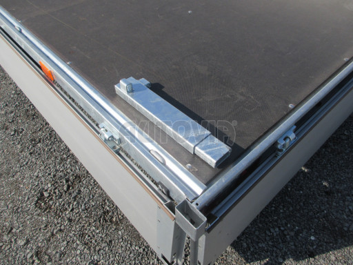 Bazarový univerzální přívěs AD 2,7T 4,50x2,09/0,35 č.17