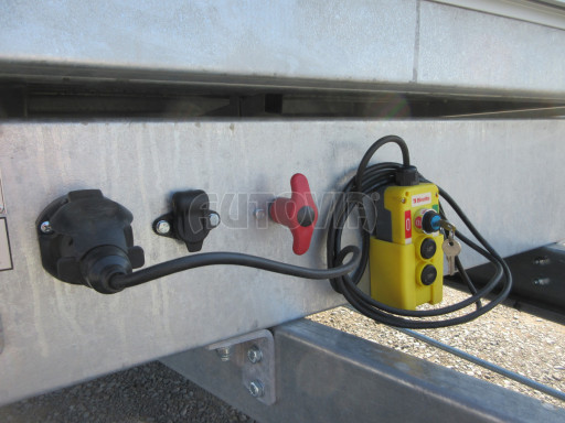 Třístranný sklápěč VER 3SKS 2,7T 3,35x1,76/0,30 v elektrice č.14