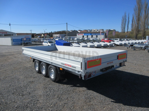 Třínápravový nákladní přívěs DN 3,5T B3 5,05x2,20/0,35 1350