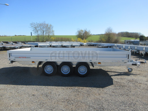 Třínápravový nákladní přívěs DN 3,5T B3 5,05x2,20/0,35 1350