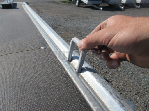 Třínápravový nákladní přívěs DN 3,5T B3 5,05x2,20/0,35 1350