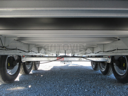 Třínápravový nákladní přívěs DN 3,5T B3 5,05x2,20/0,35 1350