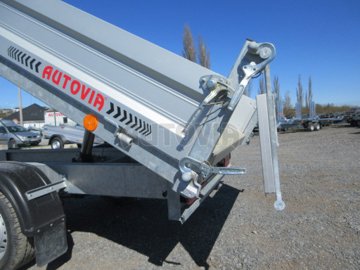 Bazarový sklápěcí přívěs VER SK 1,8T 2,65x1,55/0,30 ruč č.22