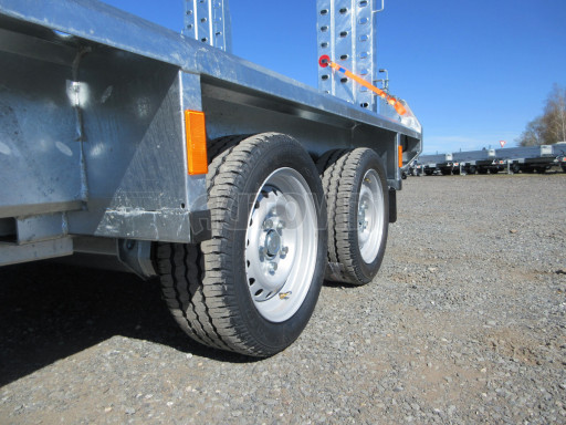 Celosvařený přepravník stavebních strojů FK 2,7T 2,98x1,54/0,25 KOMBI nájezdy č.15