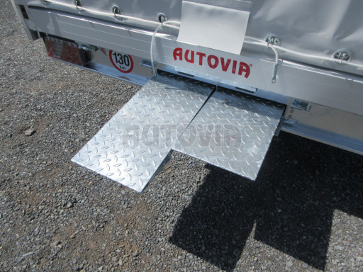 Hydraulicky sklopný přívěs AD 3,5T B3 5,17x2,09/2,10 plachta 1350 č.16