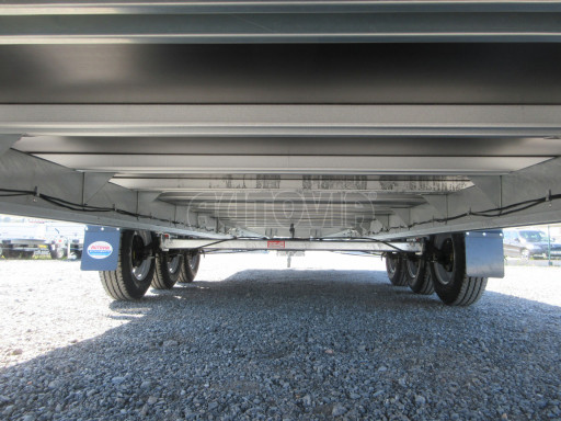 Třínápravové plato DN 3,5T B3 7,40x2,47 plato