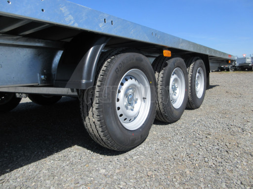 Třínápravové plato DN 3,5T B3 7,40x2,47 plato