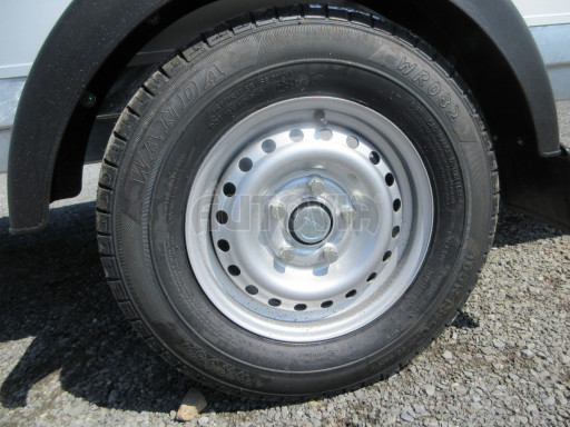 Prodloužený nebrzděný nákladní přívěs BR 750kg 4,16x1,52/0,30 zesílená náprava č.11