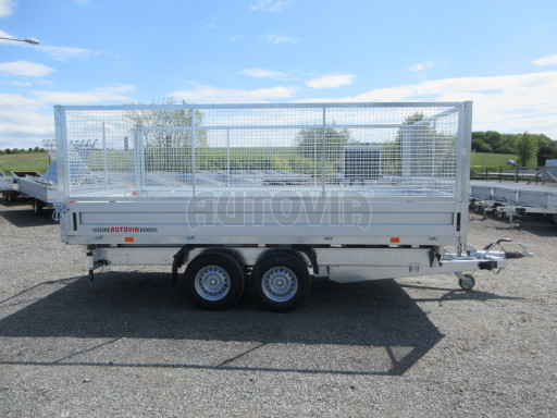 Univerzální skladový třístranný sklápěč PHT 3,5T 4,18x2,10/1,35 GITTER v elektrice