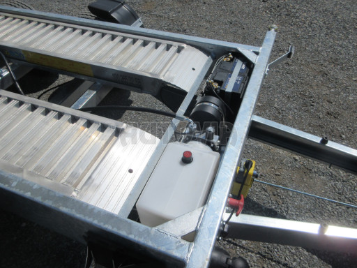 Třístranný sklápěč VER 3SKS 2,7T 3,05x1,76/0,30 v elektrice č.23