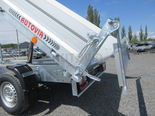 Třístranný sklápěč VER 3SKS 2,7T 3,05x1,76/0,30 v elektrice č.26