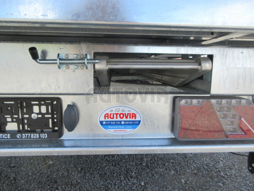 Univerzální skladový třístranný sklápěč PHT 3,5T 4,18x2,10/1,35 GITTER v elektrice