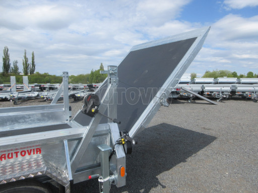 Přepravník mechanizace BT 6,5T 3,62x2,03/0,40 rampa, protiskluzová guma č.14