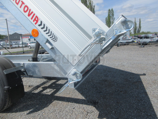 Sklápěcí přívěs VER SK 1,35T 2,65x1,55/0,30 ruč č.23