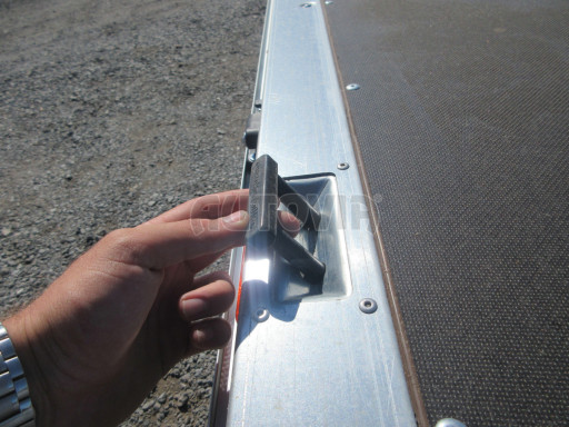 PROFI přívěs za auto VT 26/16 750kg 2,60x1,62/0,35 č.18
