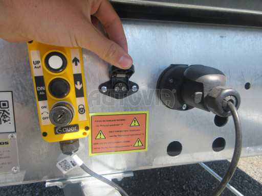 Sklápěcí přívěsný vozík ATS 3SKS 2,7T 3,32x1,70/0,35 ECO ZN v elektrice č.14