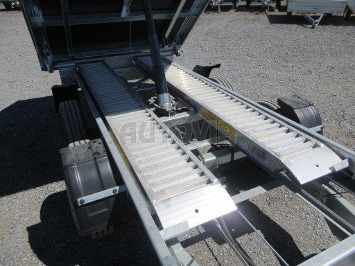 Třístranný sklápěč ATS 3SKS 2,7T 3,32x1,70/0,35 ECO ruční hydraulika č.12