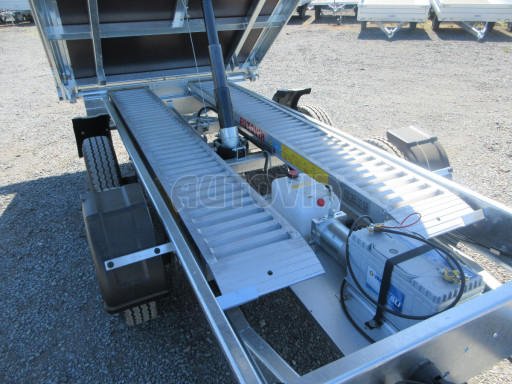 Sklopný přívěs ATS 3SKS 2,7T 3,32x1,70/1,35 POČ GITTER v elektrice č.24