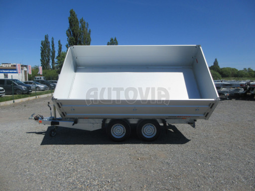 Třístranný sklopný přívěs s nástavbou bočnic ATS 3SKS 2,7T 3,32x1,70/0,70 ECO ZN v elektrice č.33