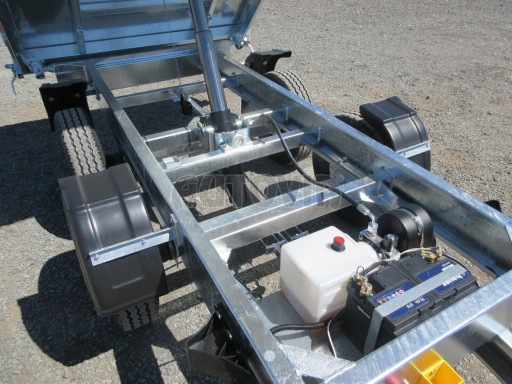 Třístranný sklápěcí přívěs VER 3SKS 2,7T 2,65x1,55/0,30 v elektrice č.23